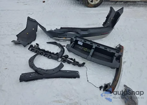 2017 GMC Acadia Sle z USA, uszkodzony, nr VIN 1GKKNLLAXHZ221102